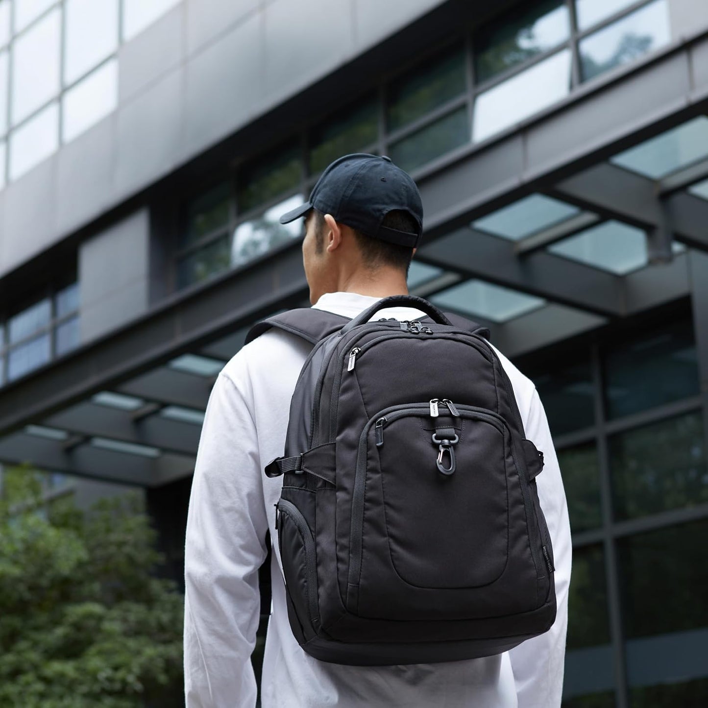 Travel Laptop Backpack with Multiple Pockets and Compartments for 17 in / 43.1 Cm Laptop, Water Resistant, Spacious with Padded Shoulder Straps, Black